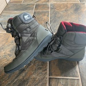 Womens Sorel boot nwot